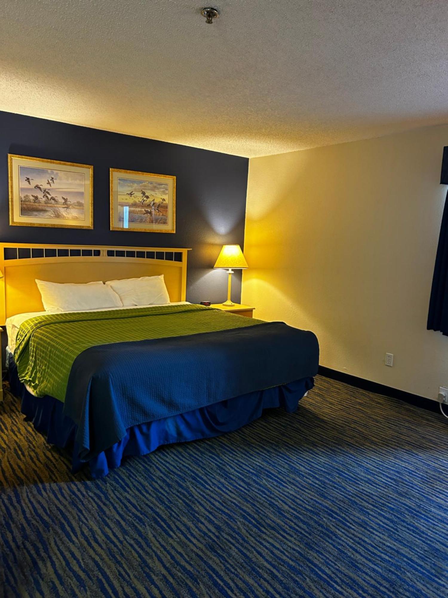 Ameristay Inn & Suites Waverly Kültér fotó